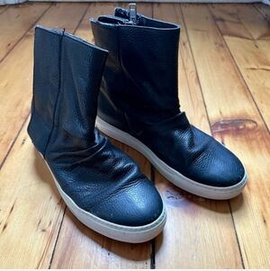 Women's Black Leather High-Top Sneakers - Casual Zip Boots
